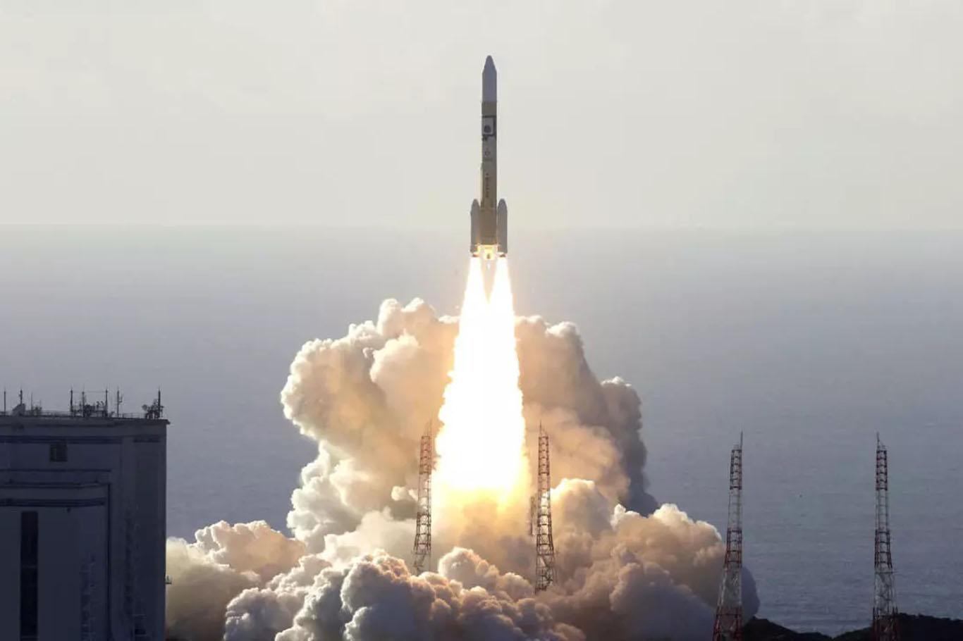 Birleşik Arap Emirlikleri Mars'a uydu gönderdi